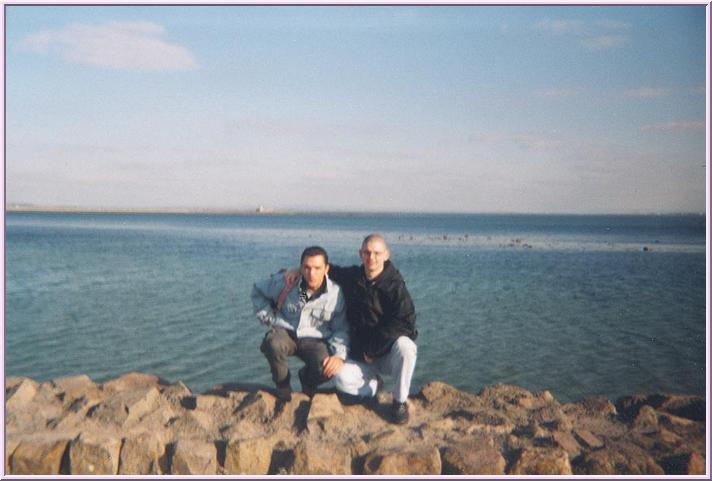 Ecco qui io e Michele sulla baia di Galway