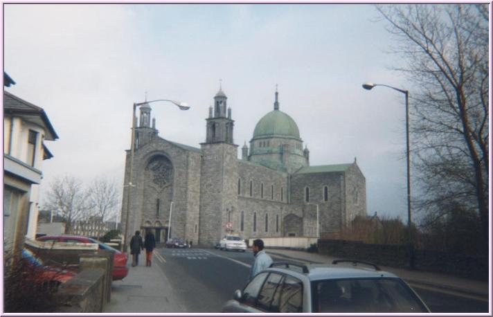 Questa è la più grande chiesa in Galway
