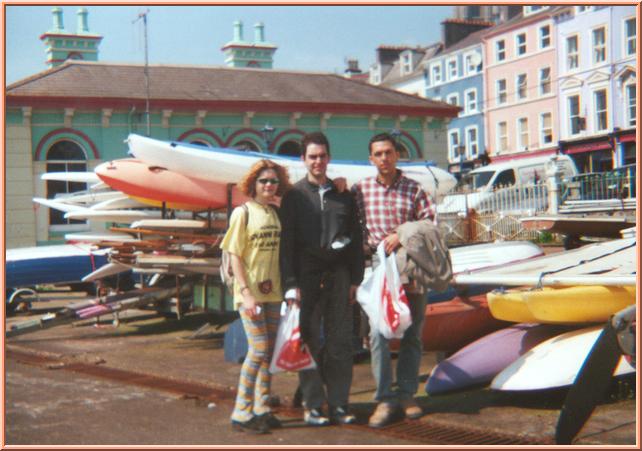 Io, Alfredo e Chiara al porto di Kobh.